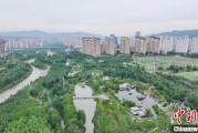 六爻简单西宁市举办六五环境日主题宣传活动
